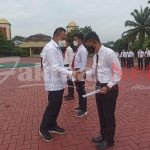 Ditreskrimum Polda Banten Beri Reward Personel Berprestasi Pada Saat Apel