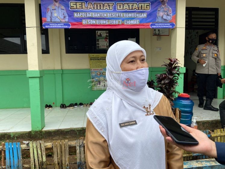 Kepsek SDN Ujung Tebu 3 Ucapkan Terimakasih Atas Bantuan Perlengkapan Sekolah Dari Polda Banten