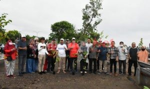 Peringati HPSN, Pemkot Tikep Gelar Bersih- Bersih Sampah