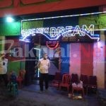Cafe New Dream Koja Kedapatan Menjual Miras Golongan B