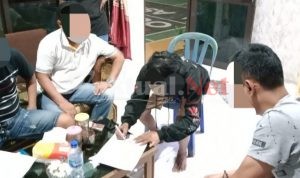 Viral di Medsos, Pasangan Bukan Suami Isteri Digerebek Warga : Kini Sudah Berdamai