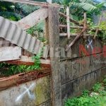 “Bersama Kita Bisa” Moto RT.002/011, Christian Dari DPRD, PSI Tangerang Selatan Bersinergi Dengan Disperkimta Merealisasikan Pembangunan Kembali Tembok Pembatas Kompleks Regency Melati Mas Yang Telah Rapuh.