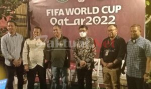 Kepala LLDIKTI Wilayah IX Hadiri Wisuda XVII STIE 66 Kendari