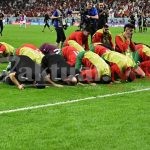 Sujud Syukur Singa Atlas Maroko Usai Cegah Spanyol ke Perempat Final Piala Dunia Qatar 2022