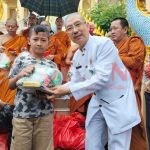 Yayasan Hemadhiro Mettavati Gelar Acara Muditasakarra dan Perayaan Masa Vassa Bagikan Bingkisan untuk Anak-anak
