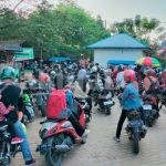 Mudik Lebaran, Pelabuhan Feri Torobulu-Tampo Mulai Dipadati Penumpang Hingga Bermalam