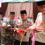 Kunjungan Kerja di Polsek Tombolo pao, Kapolres Gowa Dampingi Bupati Gowa Resmikan Mesjid Al-Kautsar