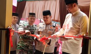 Kunjungan Kerja di Polsek Tombolo pao, Kapolres Gowa Dampingi Bupati Gowa Resmikan Mesjid Al-Kautsar