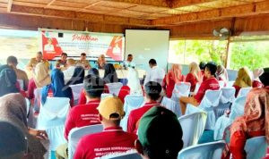 Dispora Wakatobi Gelar Pelatihan Kewirausahaan “Usaha Muda Pemula” di Pulau Kaledupa