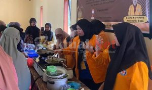 Atasi Risiko Fluktuasi Usaha Tani, Mahasiswa KKN Tematik UHO Gelar Pelatihan Aneka Produk Kakao