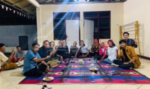 Renovasi Lapangan Bulu Tangkis di Teluk Pucung, Kota Bekasi, Mpok Mariyam Ingin Silaturahmi Warga Semakin Kokoh