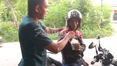 Tebar Kebaikan di Bulan Suci Ramadhan, MPS dan KEBIS Berbagi Takjil Gratis di Masyarakat