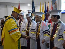 Pdt Jason Joram Balompapueng Dianugerahi Gelar Doktor Ministri