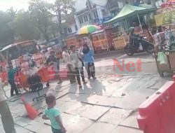 Pedagang Kaki Lima Di Sepanjang Jalan Kunir Kelurahan Pinangsia Bikin Ribet