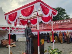 Puncak Peringatan HUT RI Ke-79 Tahun, Pegawai Rutan Sengkang Kenakan Pakaian Adat