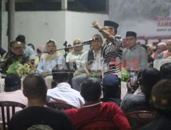 Harmin – Dessy Disambut Meriah Tokoh Masyarakat Amonggedo Saat Menghadiri Acara Syukuran Teguh Rahmat