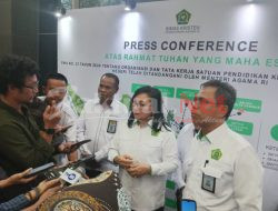 Penyerahan PMA Ortiker Penegerian 10 SPKK di Lingkup Dirjen Bimas Kristen Kemenag RI