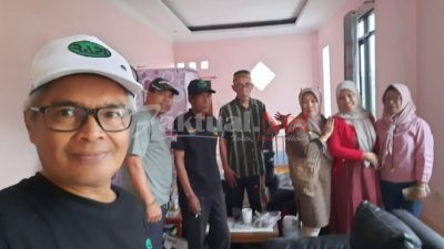 Meriahkan Harlah RAPI 44 Tahun Bakti Sosial Penyerahan Call Sign. 