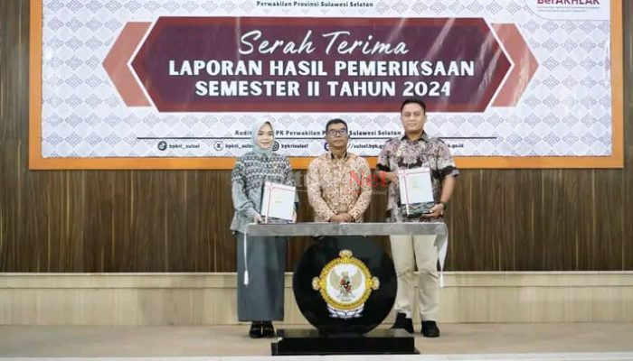 Pj Bupati Bone Bersama Ketua DPRD Bone Terima Hasil Pemeriksaan Semester II Tahun 2024 BPK SulSel.