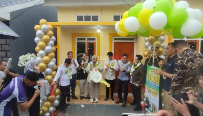 Kebahagiaan Seorang IRT di Kendari Menangkan Rumah Impian di Gebyar Maxcell Spektakuler