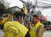 Sudin Bina Marga Jakarta Utara Tertibkan Jaringan Kabel Utilitas Yang Acak-acakan