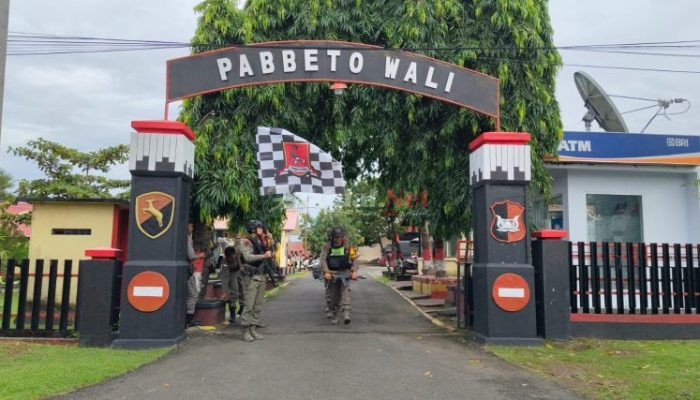 Batalyon B Pelopor Satbrimob Polda Sulsel, Gelar Latihan Speed March Untuk Tingkatkan Ketahanan Fisik