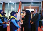 Wakil Bupati Barru Dr.Ir. Abustan Andi Bintang, M.Si., Turut Mendampingi Bupati Andi Ina Kartika Sari, S.H., M.Si., Dalam Pelepasan Jemaah Haji 