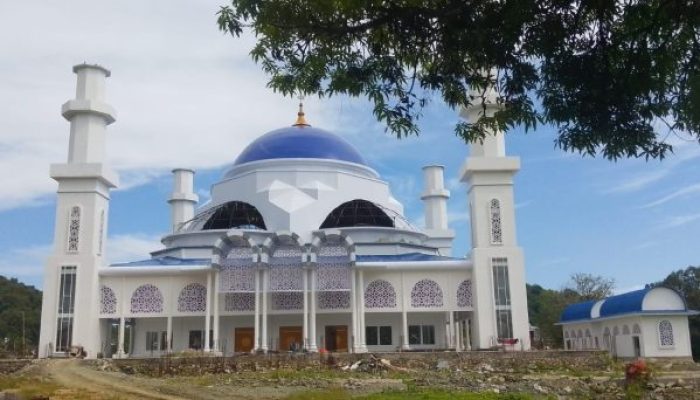 Satu Kali Puasa Dua Kali Lebaran, Mesjid Raya Barru Belum Siap Untuk Layani Sholat Berjamaah
