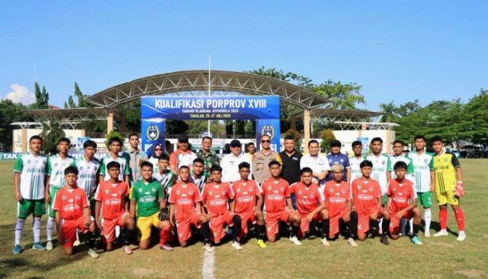 Dukung Sportivitas, Kapolres Takalar Turut Meriahkan Pembukaan Porprov Cabor Sepak Bola