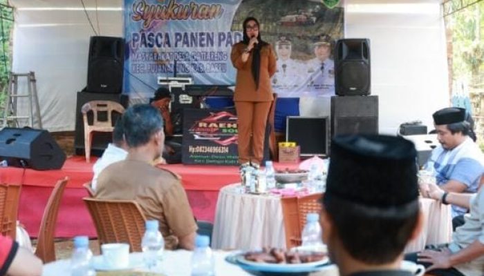 Bupati Barru Andi Ina Kartika Sari Hadiri Syukuran Pasca Panen di Desa Gantareng, Dukung Peningkatan Produksi Pertanian