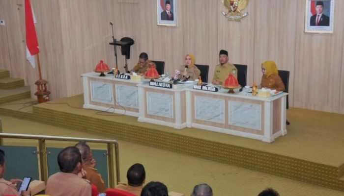 Dipimpin Walikota, Pemkot Kendari Gelar Rapat Persiapan Penilaian Adipura dan World Clean Up Day