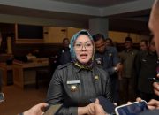 Walikota Kendari bersama Wakil Hadiri Paripurna Perubahan APBD 2025