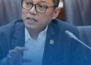 “Sesat Logika atau Elite yang Terasing? Analisis Sosiolinguistik Pernyataan ‘Jangan Samakan DPR dengan Rakyat Jelata”
