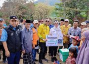 Bupati Barru Andi Ina Kartika Sari Kunjungi, Korban Kebakaran di Desa Nepo