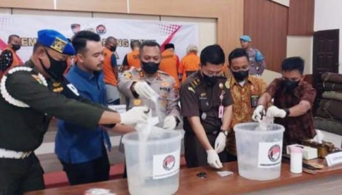 Polres Nunukan Ungkap 8 Kasus Narkotika, Musnahkan 849,44 Gram Sabu