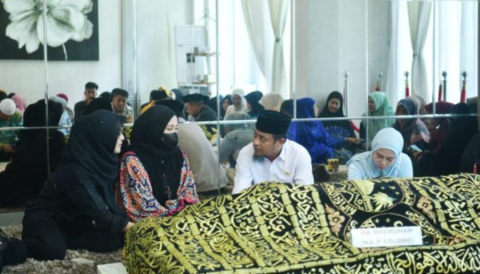 Gubernur Sulsel Sampaikan Duka Cita, Atas Wafatnya Ibunda Wagub Fatmawati Rusdi