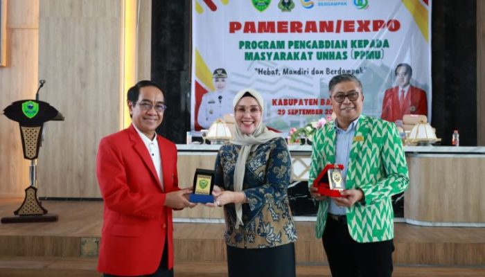 Pemkab Barru Pusat Inovasi Bersinergi Unhas, Pameran Espo Pengabdian Masyarakat Unhas di Mall Pelayanan Publik 