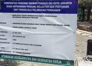 Hasil Kerja Peninggian Area Bongkar Muat Pasar Grosir Ikan Muara Angke Sudah Retak