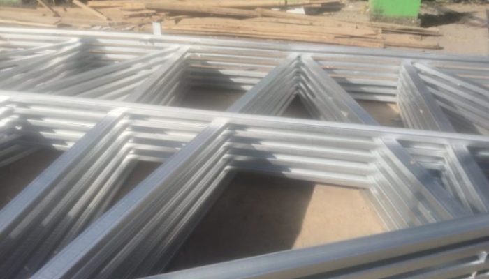 Material Tipis Diduga Dipakai Rehab SD Sarroangin, Warga Gowa Tuntut Pengawasan Ketat