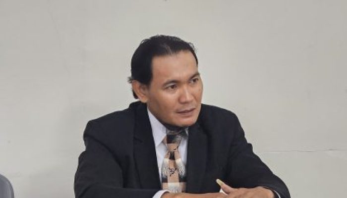 Kesejahteraan Tenaga Pendidik di Persimpangan Jalan