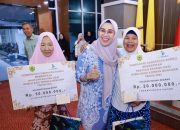 Bupati Barru Andi Ina Salurkan Bantuan, Rp1,76 Miliar untuk Masyarakat 79 Unit Rumah Hunian Layak