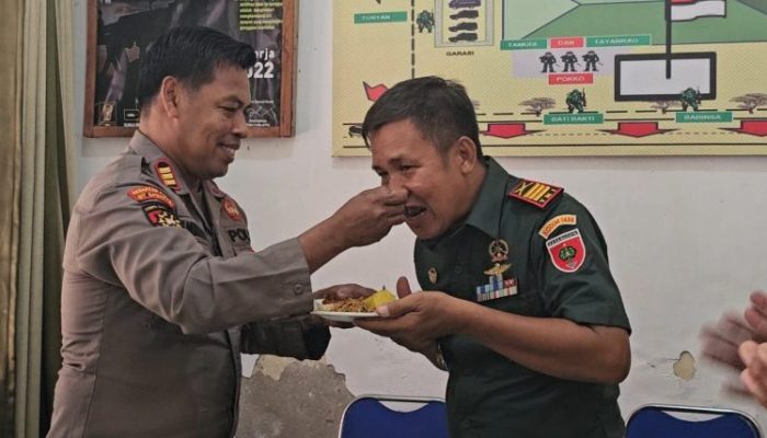 Polsek Ujung Berikan Ucapan Selamat, HUT TNI ke-80 kepada Koramil 1405-01/Ujung