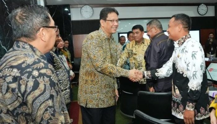 Perjuangkan Pemerataan Pembangunan, Gubernur Sulsel Sampaikan Aspirasi Daerah ke Menkeu