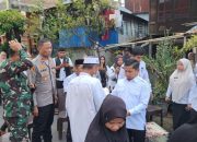 Peletakan Batu Pertama Rumah Layak Huni bagi Korban Kebakaran di Kampung Menara oleh Walikota Parepare, Didampingi Kapolsek Soreang