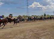 Kapolres Jeneponto Hadiri Pembukaan, Lomba Pacuan Kuda Praporprov XVIII di Desa Kalimporo