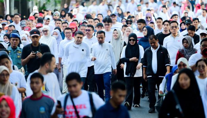 Fatmawati Rusdi dan Munafri Arifuddin Dampingi Andi Sudirman Lepas Peserta Jalan Sehat Anti Mager, 356 Tahun Sulsel