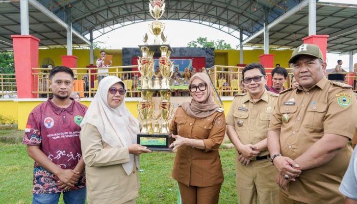 Bupati Barru Andi Ina, Buka Turnamen Mini Soccer KKG PJOK Cup I Antar SD se-Kecamatan Tanete Riaja