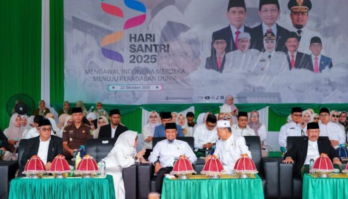 Gubernur Sulsel Kucurkan Rp5 Miliar untuk Pemkab Barru, Dukung Perbaikan Jalan ke Ponpes DDI Mangkoso
