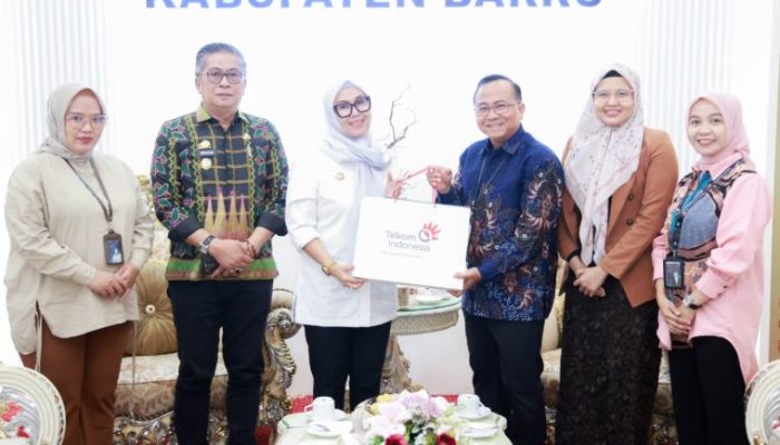 Bupati Barru Terima Audiensi General Manager Telkom Witel Sulbagsel, Jalin Kerjasama Strategis Penguatan Infrastruktur Digital Barru