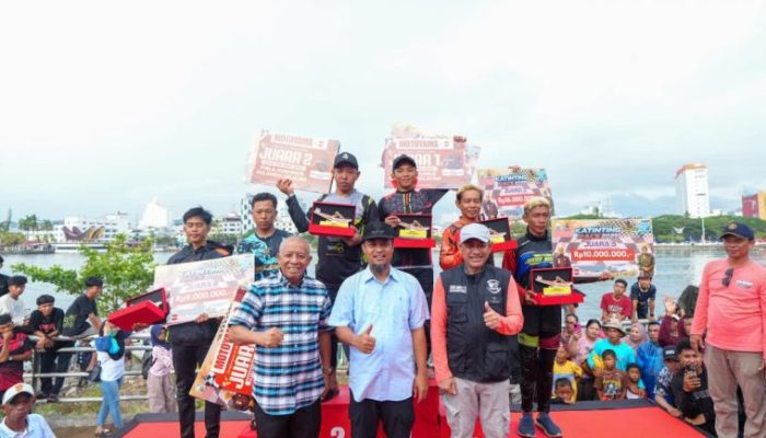 Tutup Grand Final Katinting Race 2025, Gubernur Sulsel: Ajang Budaya Maritim Harus Dilestarikan